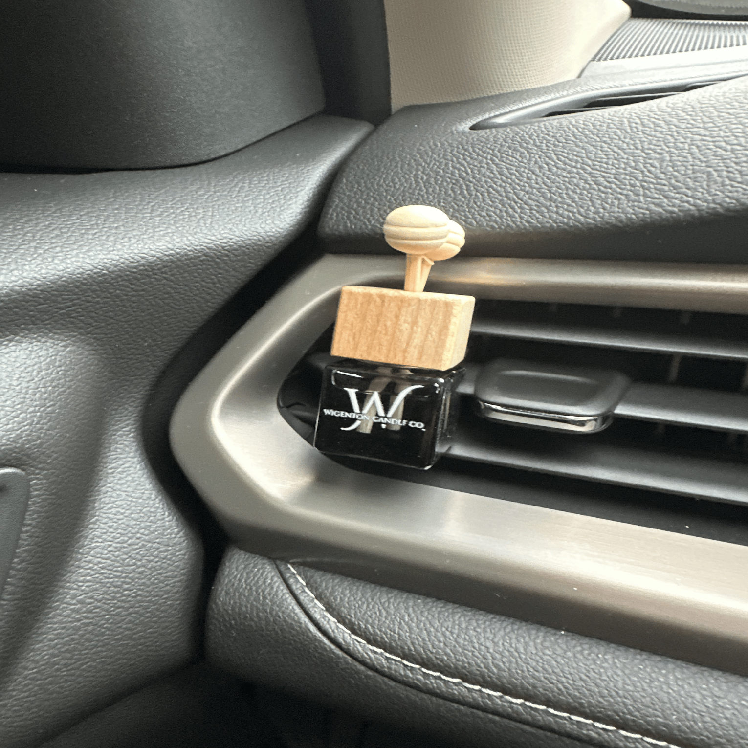 Car diffuser with wooden top sold by Wigenton Candle Co.