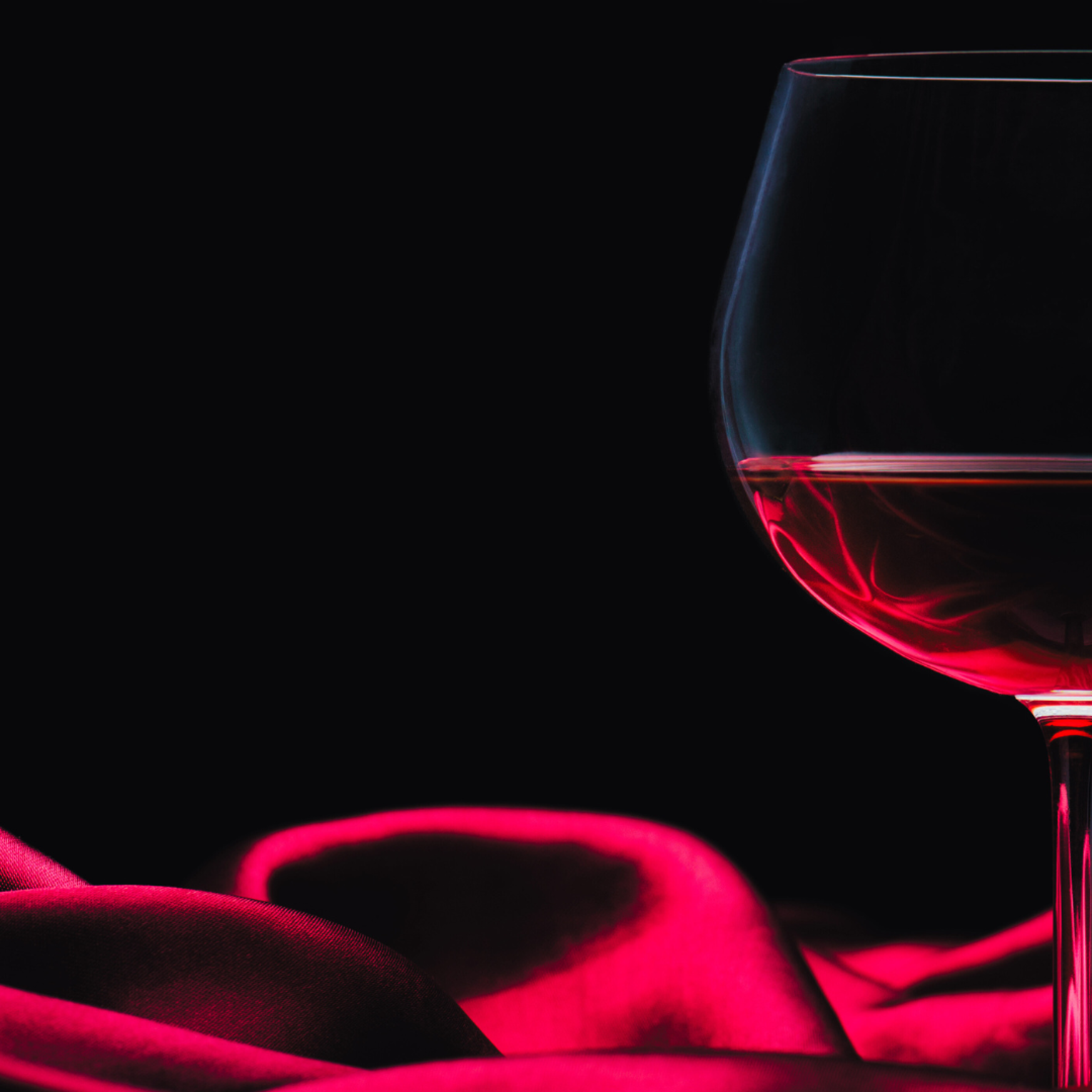 Elevate your mood with our premium scented candles. Crafted with sophisticated notes of black cherry, amber, vanilla, and plum, this blend will create the perfect atmosphere for quality time spent with loved ones.