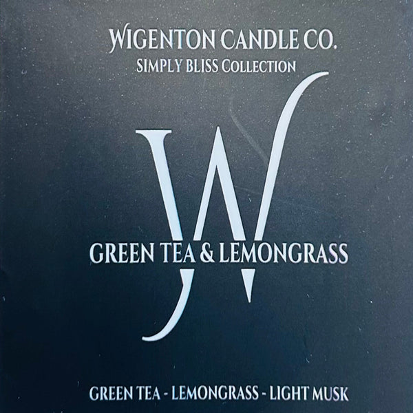Envelop your home in the light and aroma of our Green Tea and Lemongrass wax melt. Bright and perfect for any season, its complex blend of green tea and lemongrass will transport you to another realm of fragrant delight. The perfect way to create a sophisticated and inviting atmosphere in your living space.